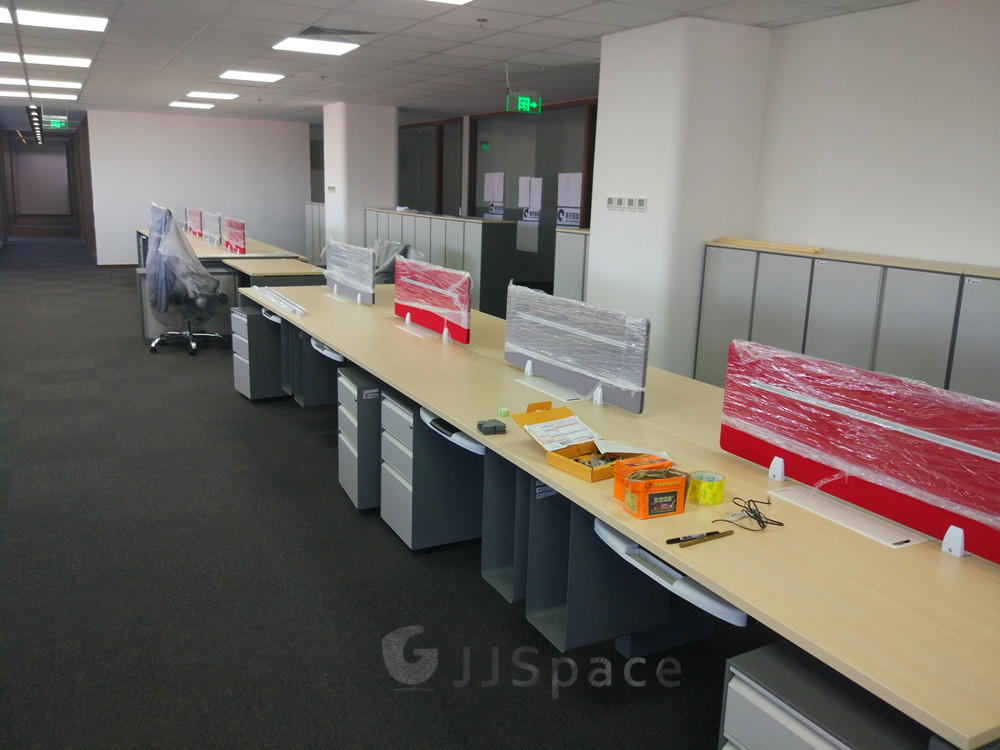 國鍵鑫興（北京）家具有限公司為嘉友國際物流 辦公家具會議室工位案例。