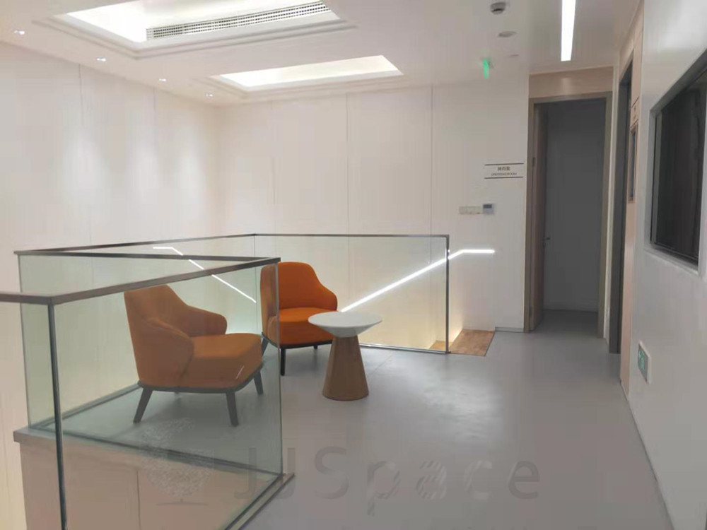 國(guó)鍵鑫興（北京）家具有限公司顯華米智慧珍所提供桌椅、休閑等辦公家具項(xiàng)目案例。